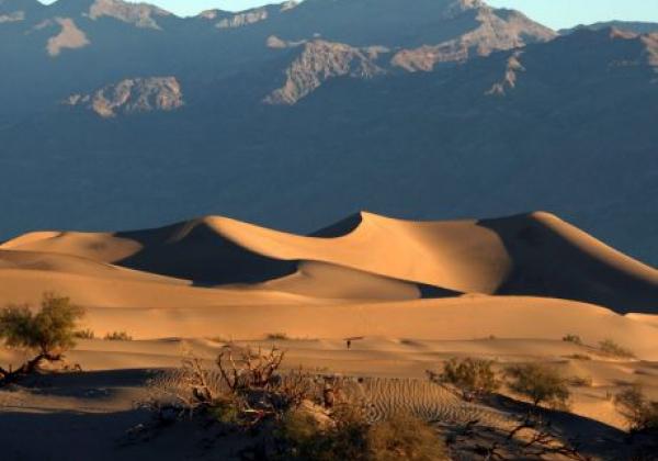 death-valley-sand-dunes