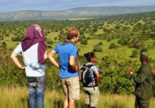 tag-8---bushwanderung-im-lake-mburo-nationalpark