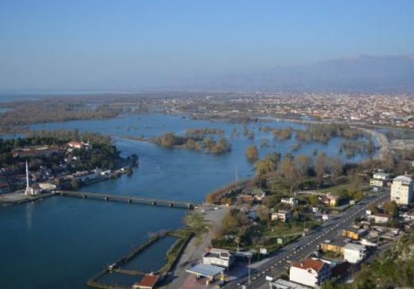 shkodra--openstreetmap-albania-(geo-referenced-photos)