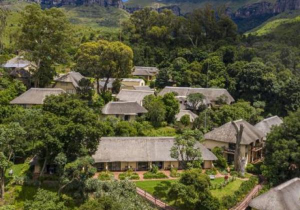 drakensberg---the-cavern-03