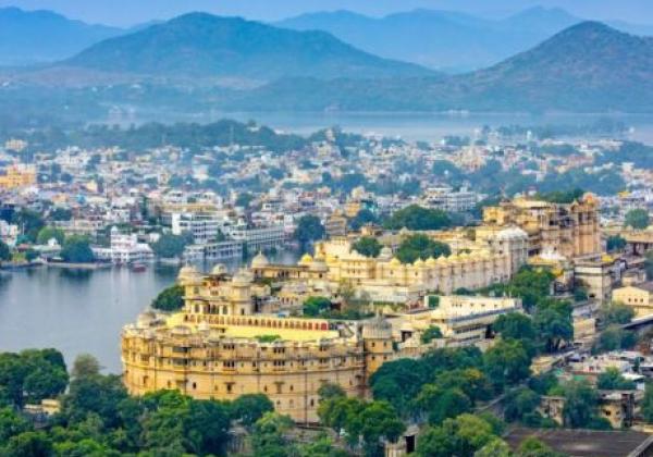 45---udaipur-von-oben-800x533