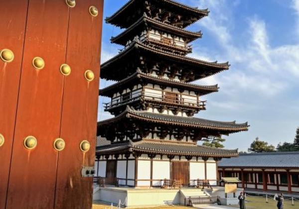 copy-of-nara-yakushiji-pagode-tor