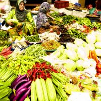 malaysia---food-variety-at-market--einzelner-stand